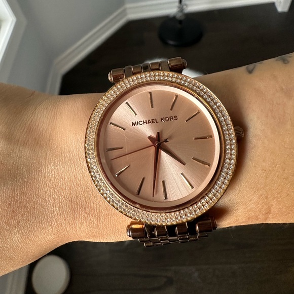 MK WATCH in Rose Gold - Picture 2 of 6